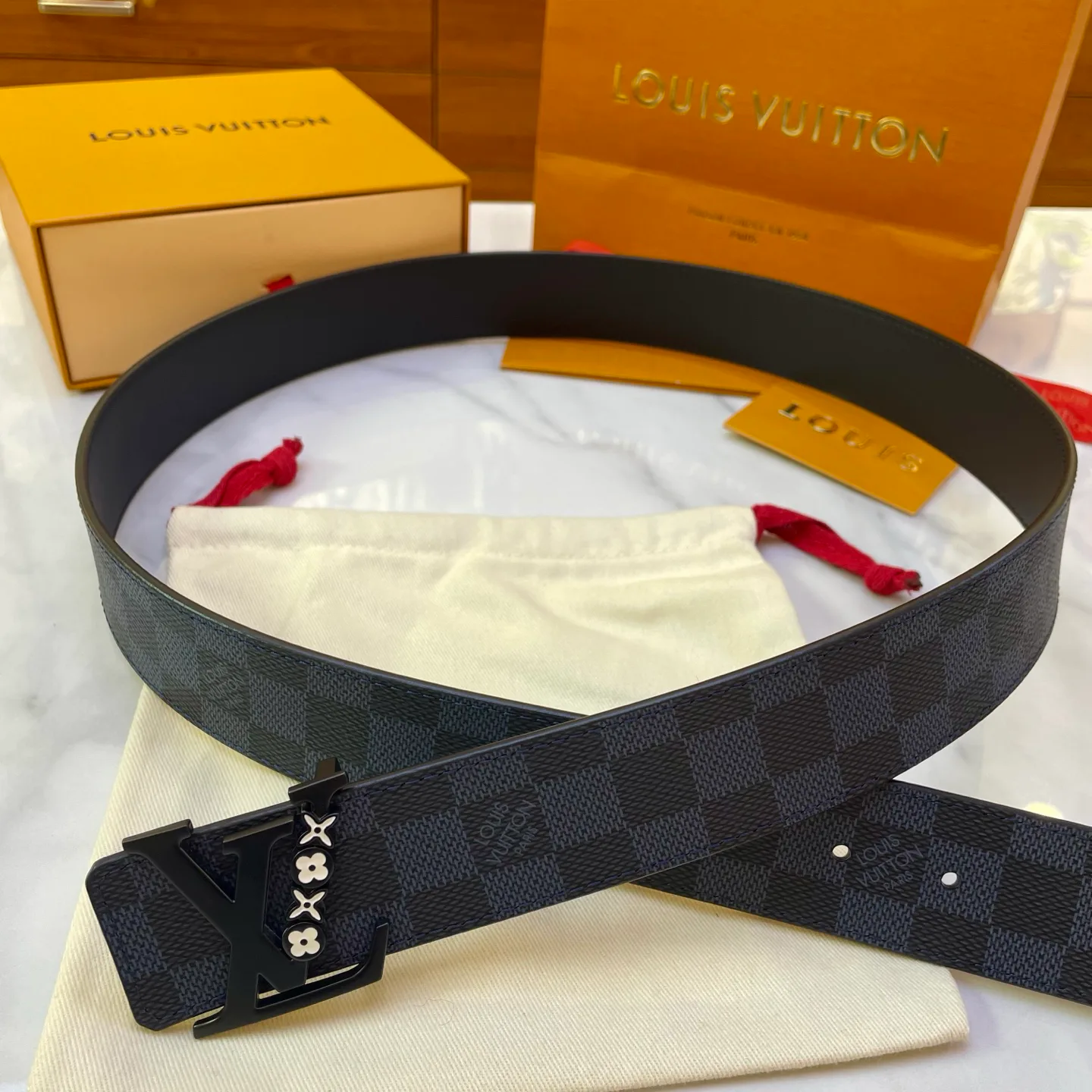 Ремни Louis Vuitton 11216330
