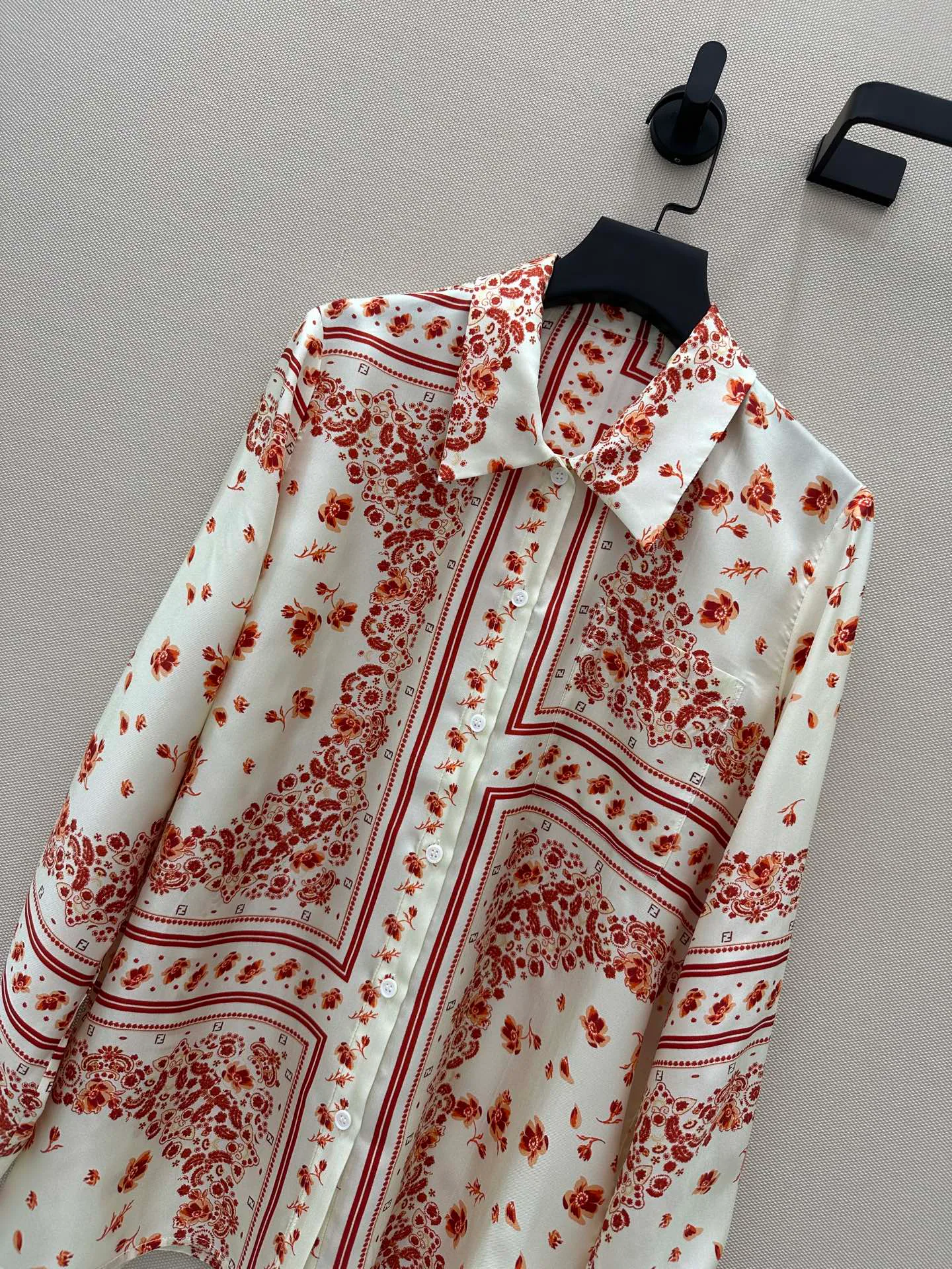 Рубашки Женские Fendi 11401530