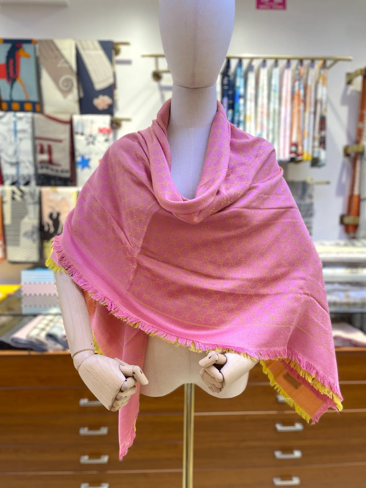 Шарфы Gucci 4874451