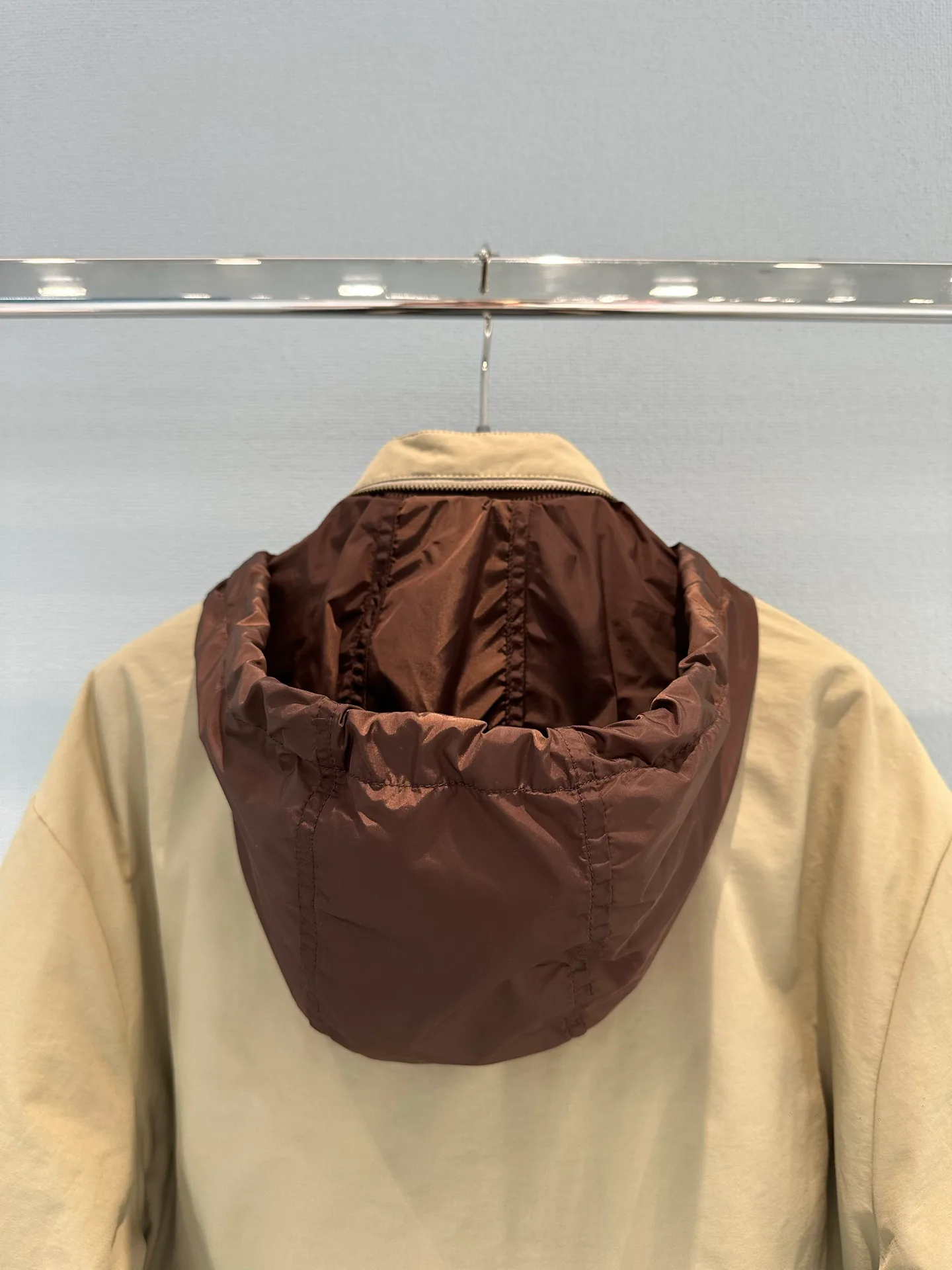 Куртки И Пуховики Женские Prada 18963143