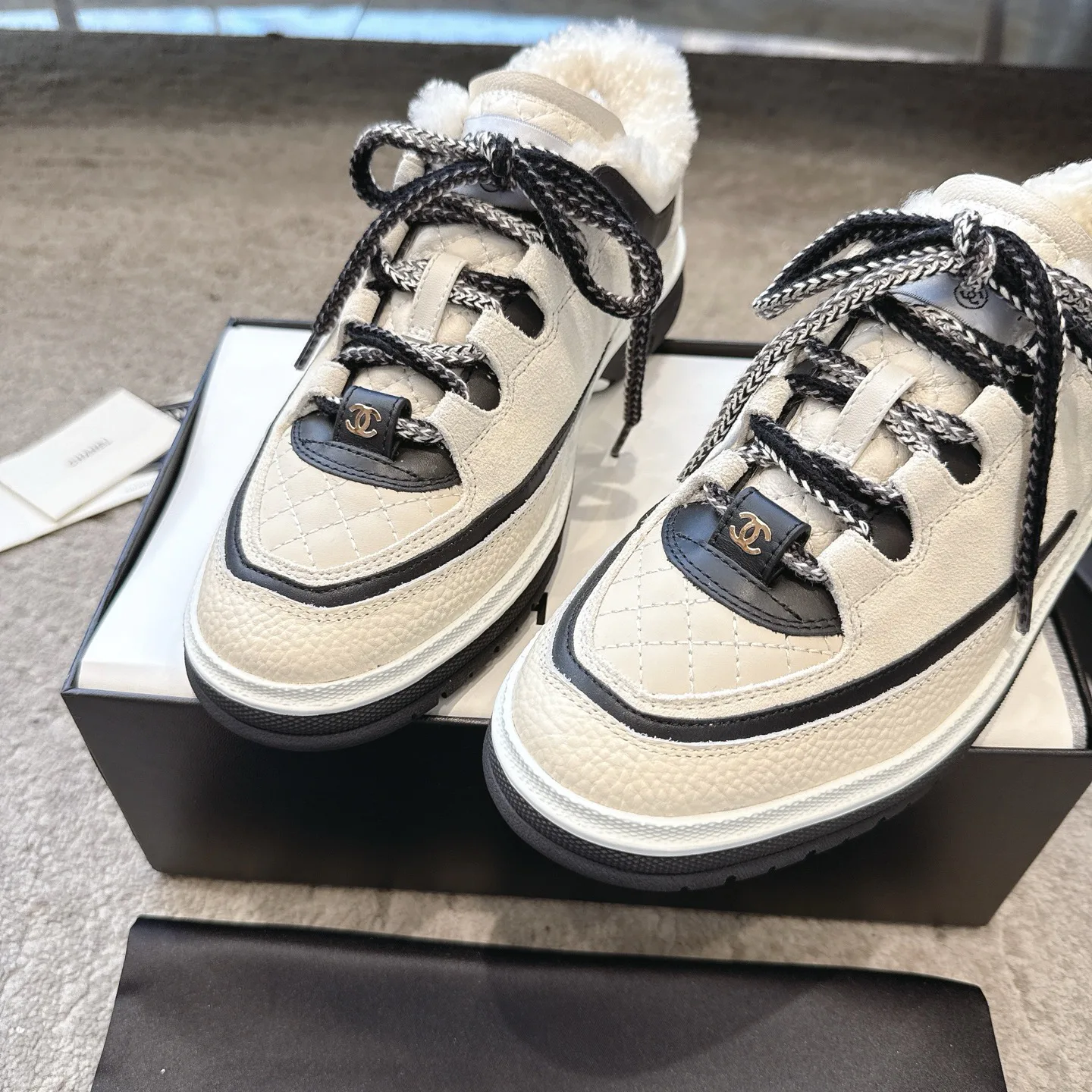 Кроссовки Женские Chanel 256043