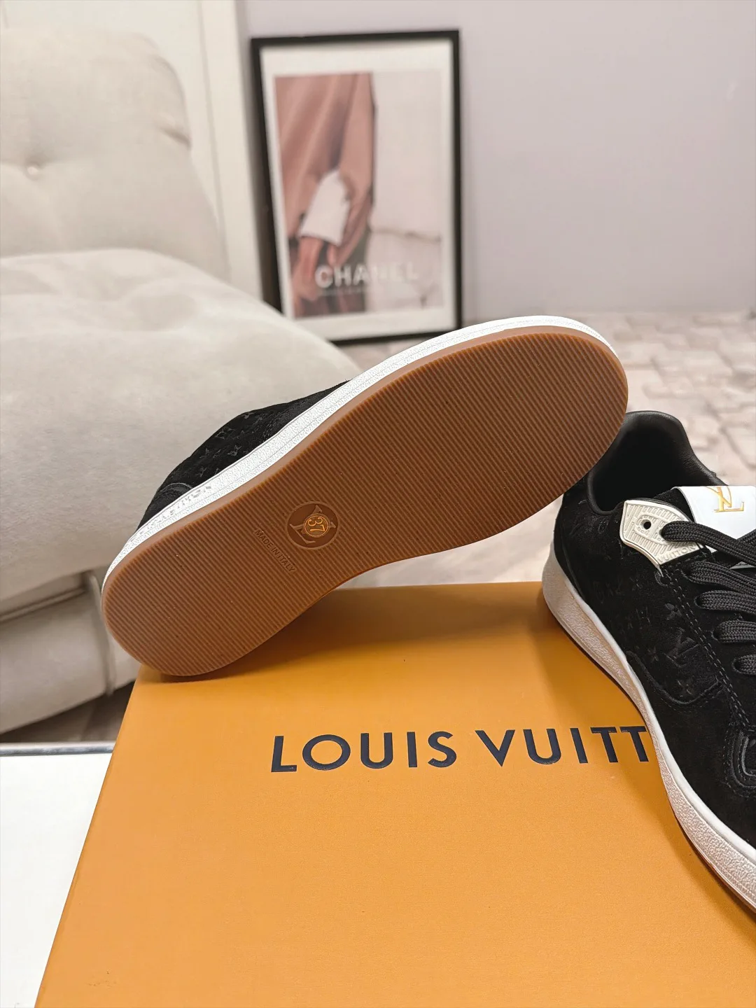Кроссовки Женские Louis Vuitton 18708834