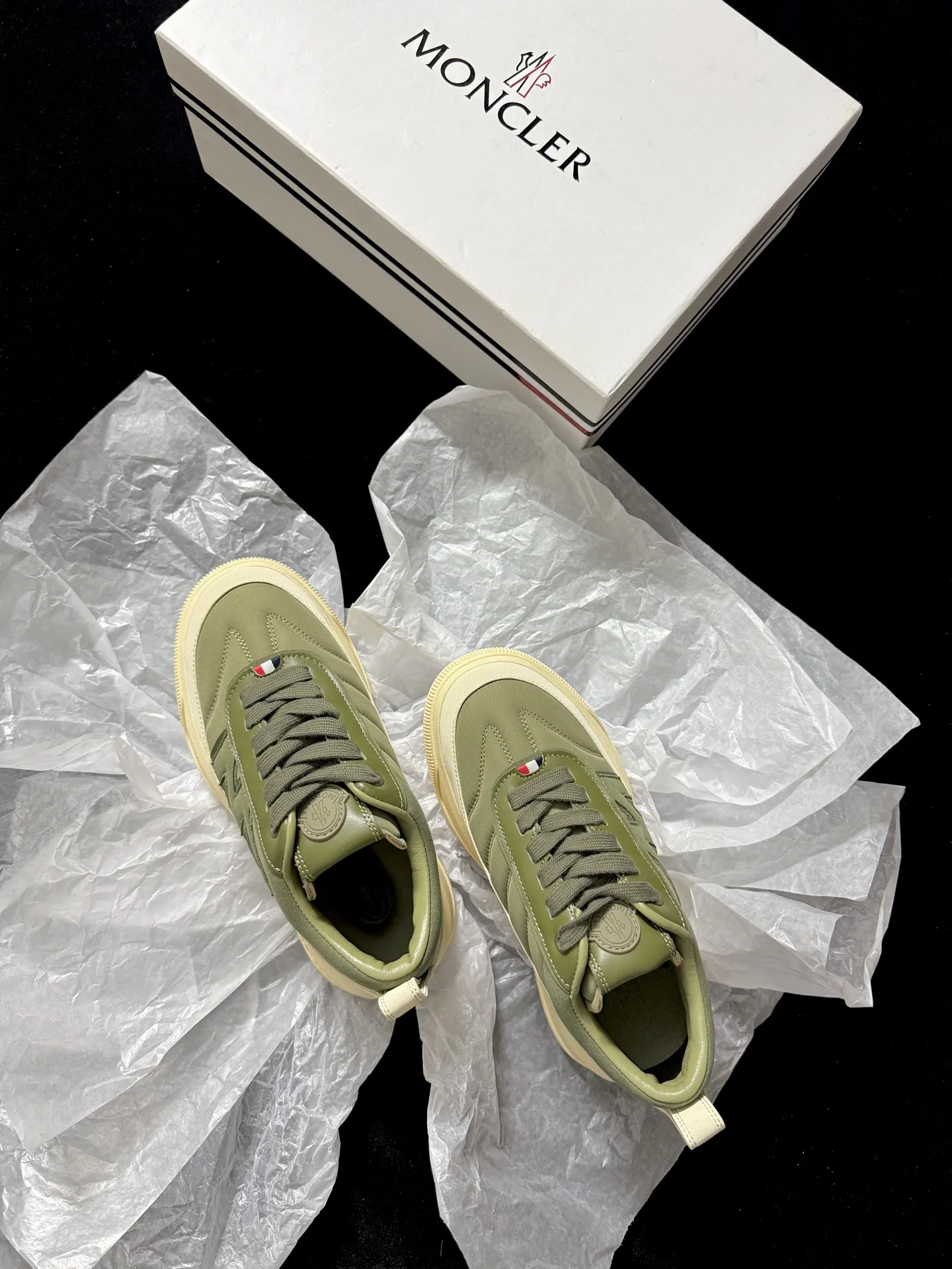 Кроссовки Женские Moncler 1708151