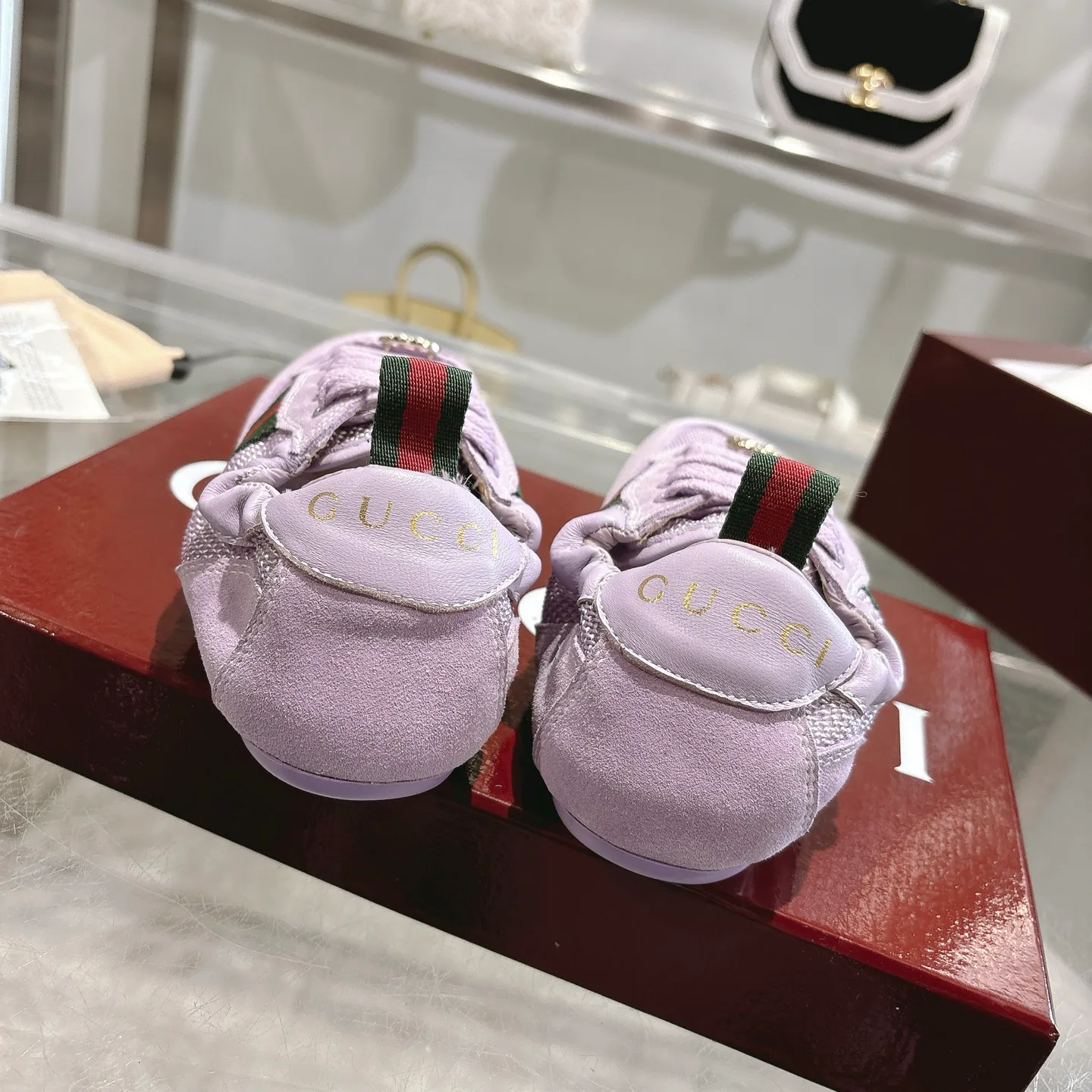 Кроссовки Женские Gucci 389127