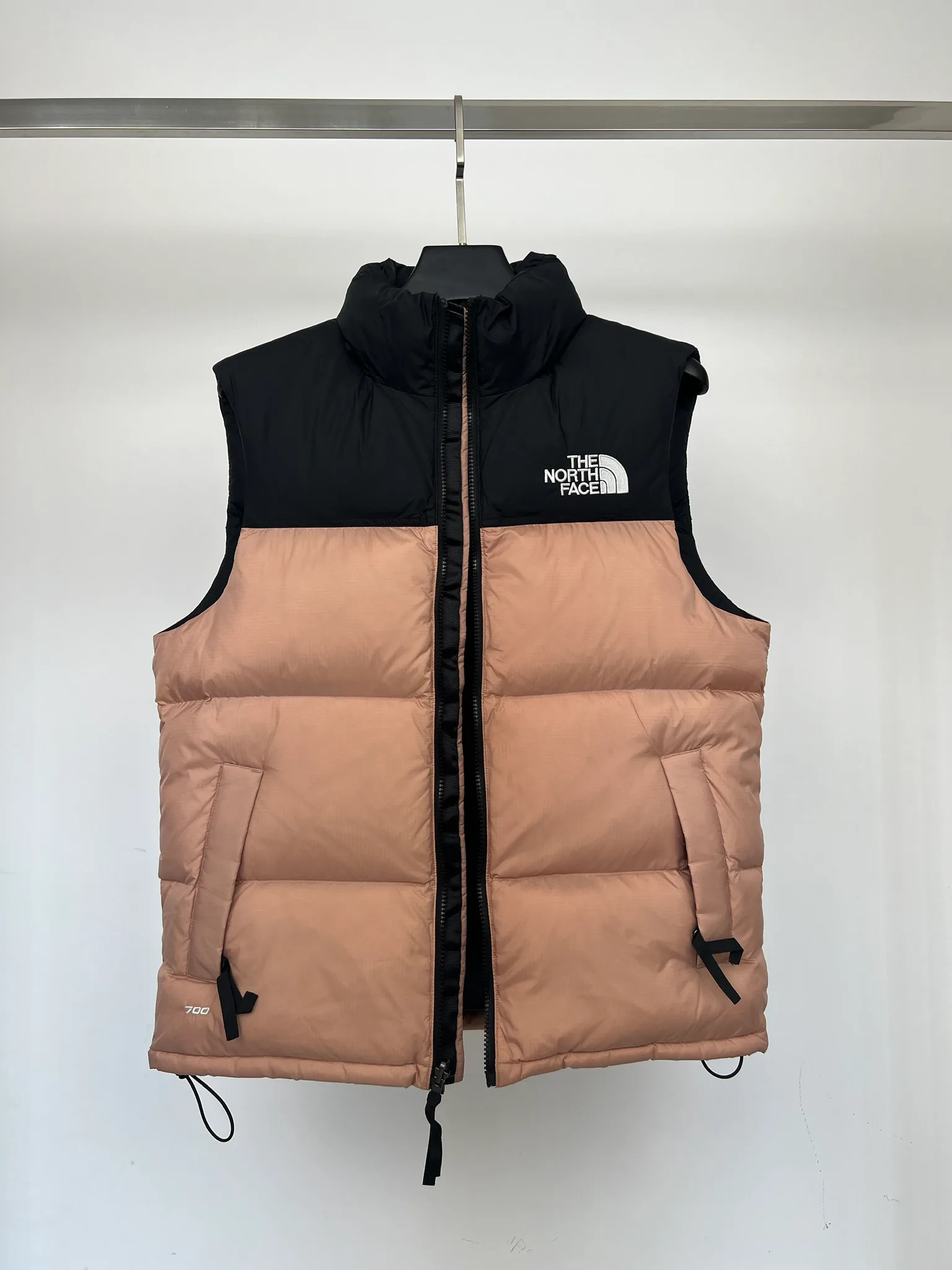 Жилеты Женские The North Face 18416031