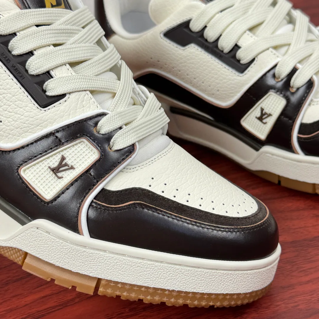 Кроссовки Мужские Louis Vuitton 11917359