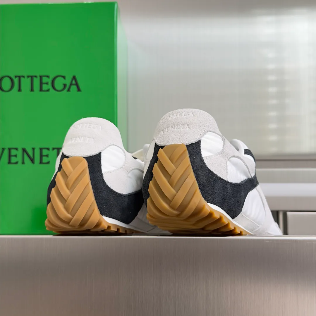 Кроссовки Женские Bottega Veneta 11595718