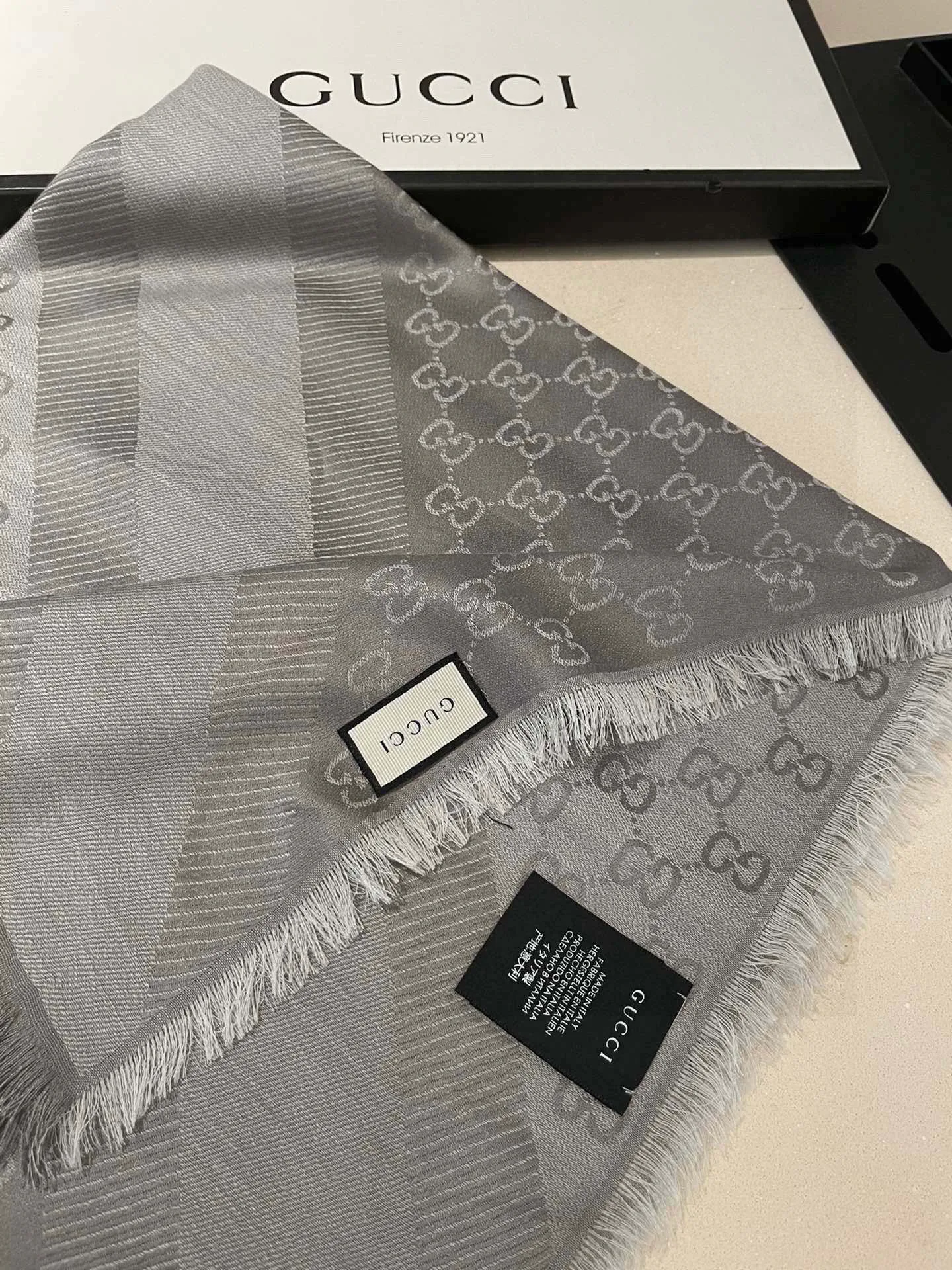 Шарфы Gucci 11633400