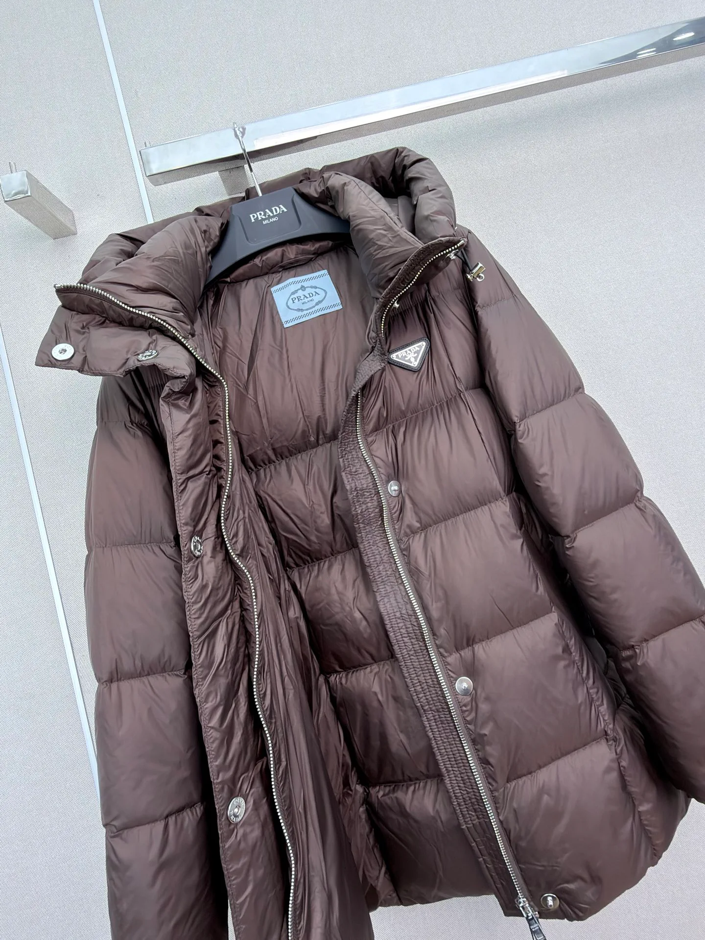 Куртки И Пуховики Женские Prada 18127517
