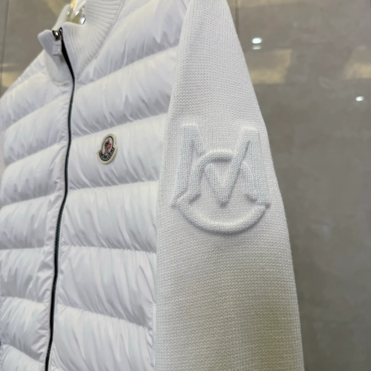 Куртки И Пуховики Женские Moncler 17949636