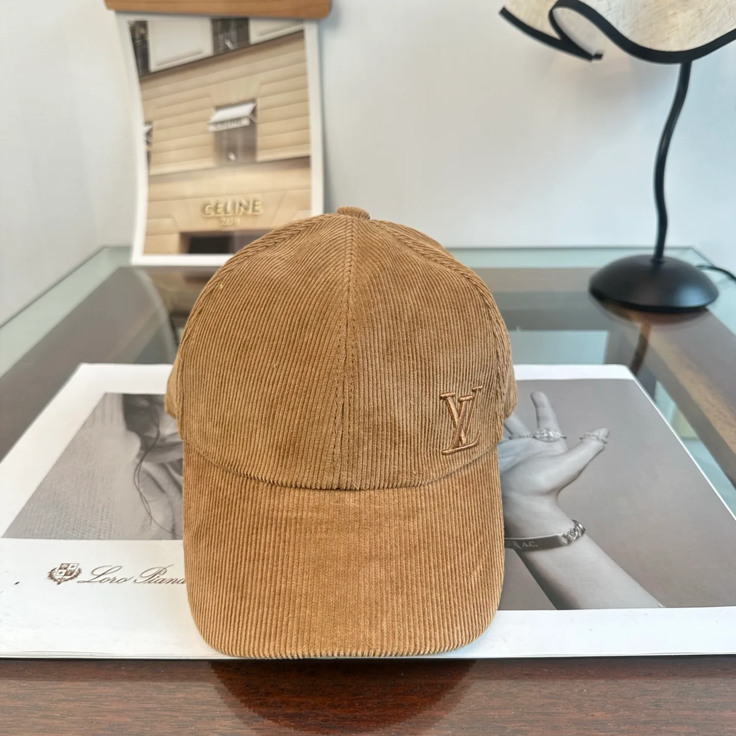 Головные Уборы Louis Vuitton 17806776