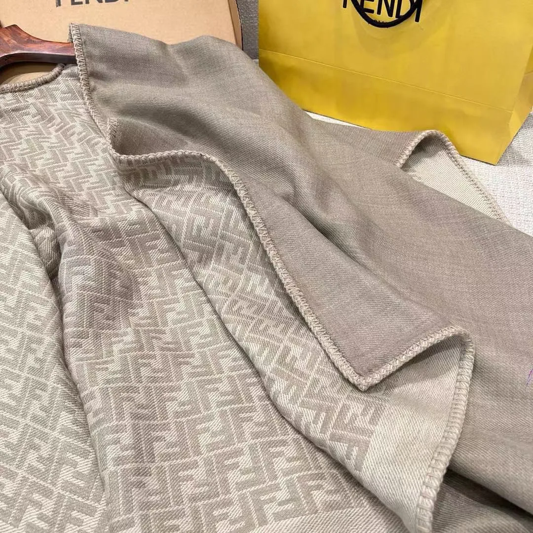 Шарфы Fendi 1669487