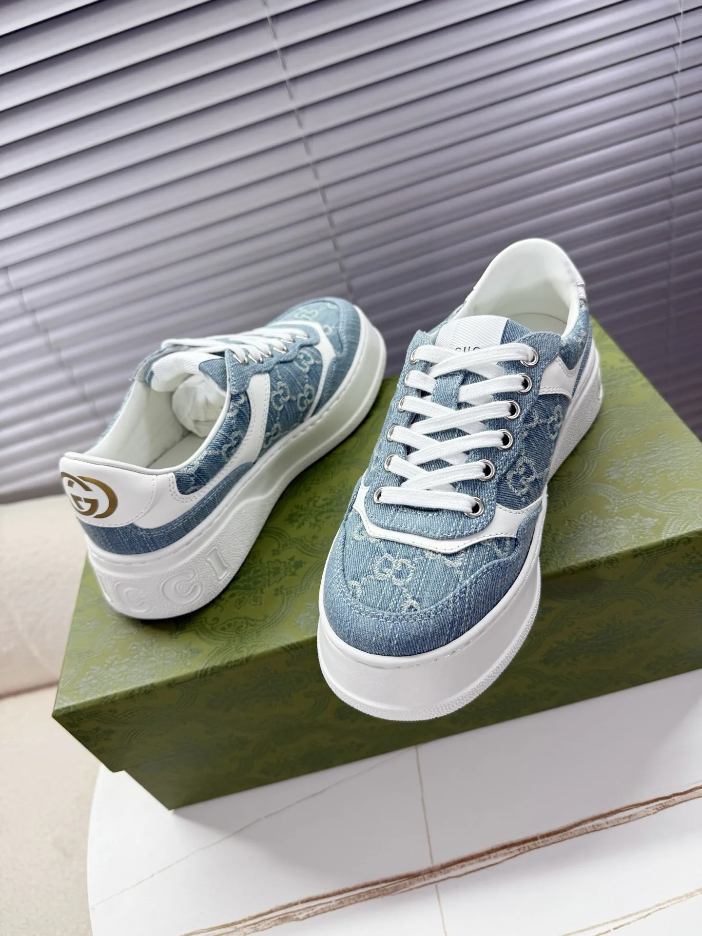 Кеды Женские Gucci 13287308