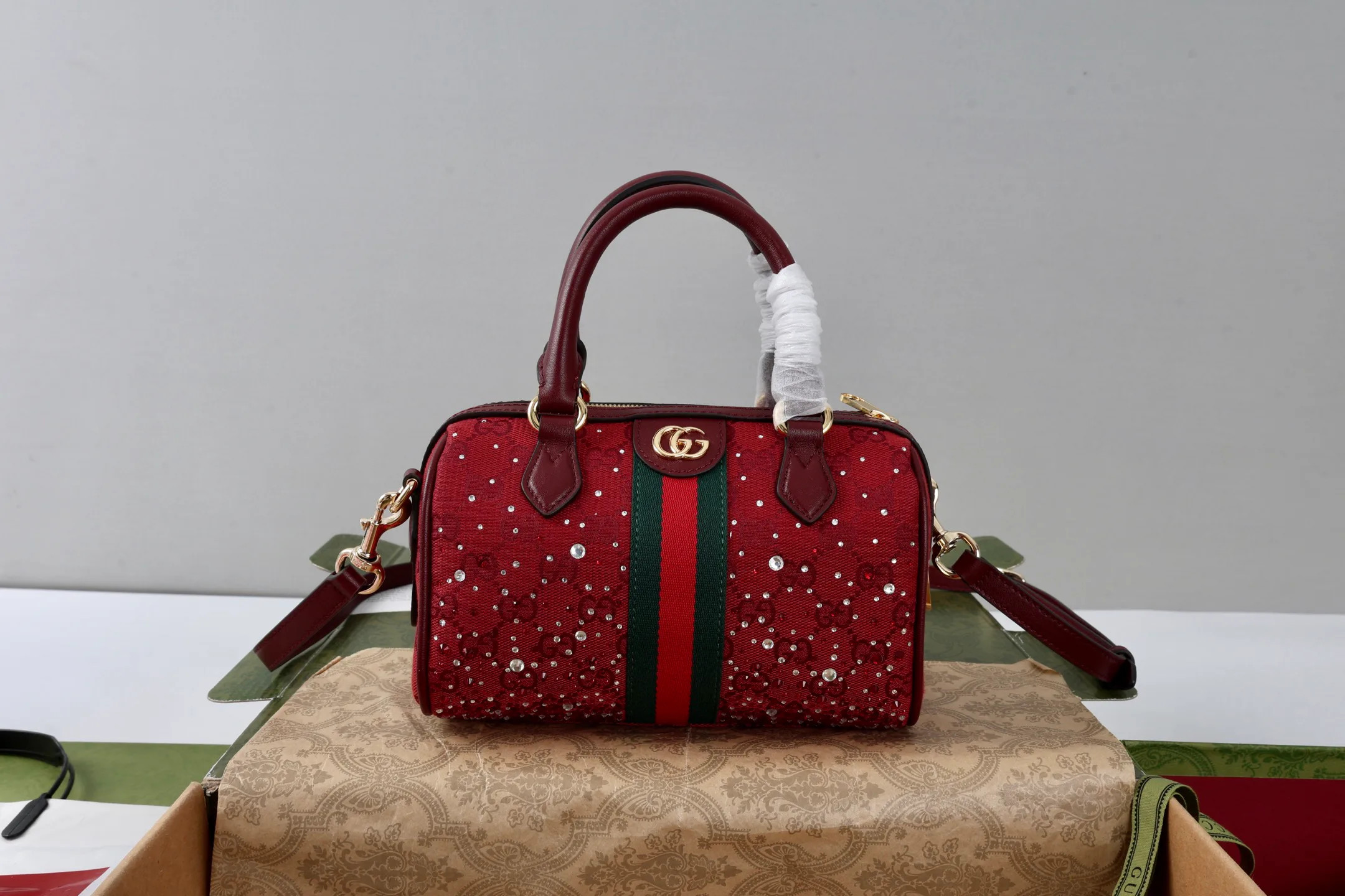 Классические Сумки Женские Gucci 18065275