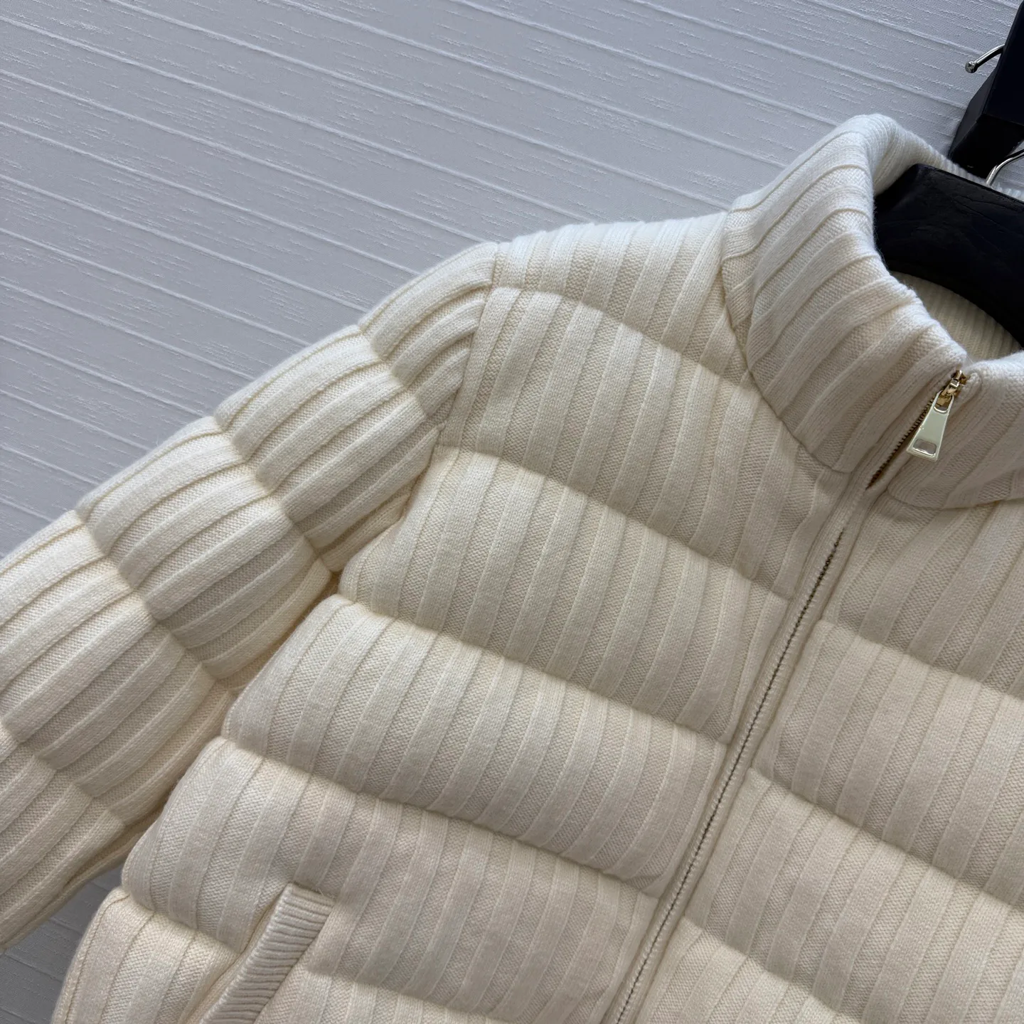 Куртки И Пуховики Женские Moncler 18325195