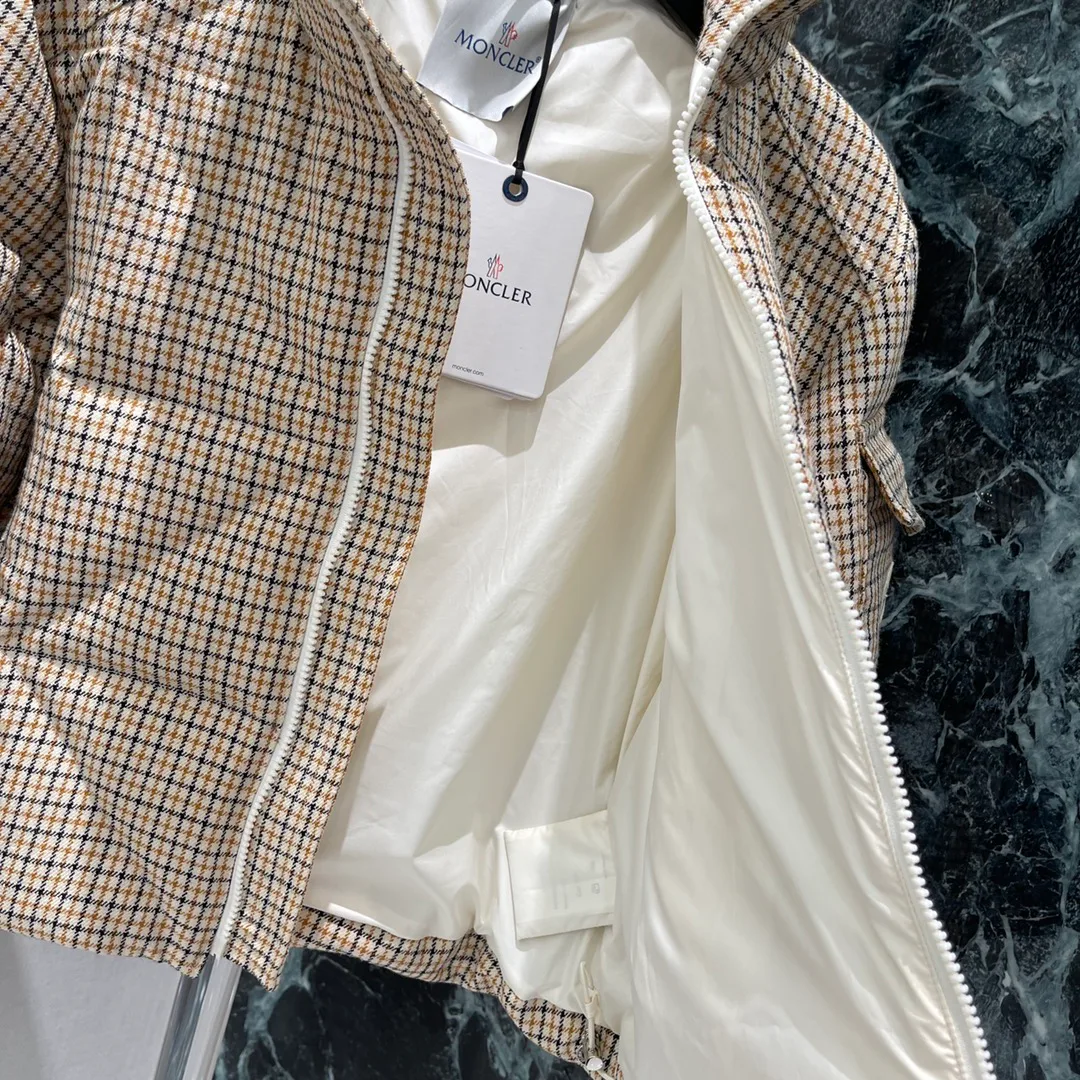 Куртки И Пуховики Женские Moncler 1451987