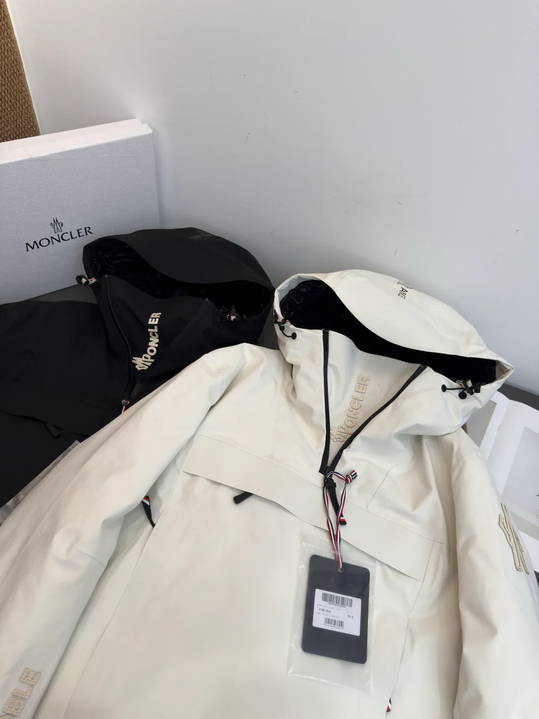 Куртки И Пуховики Женские Moncler 18816455