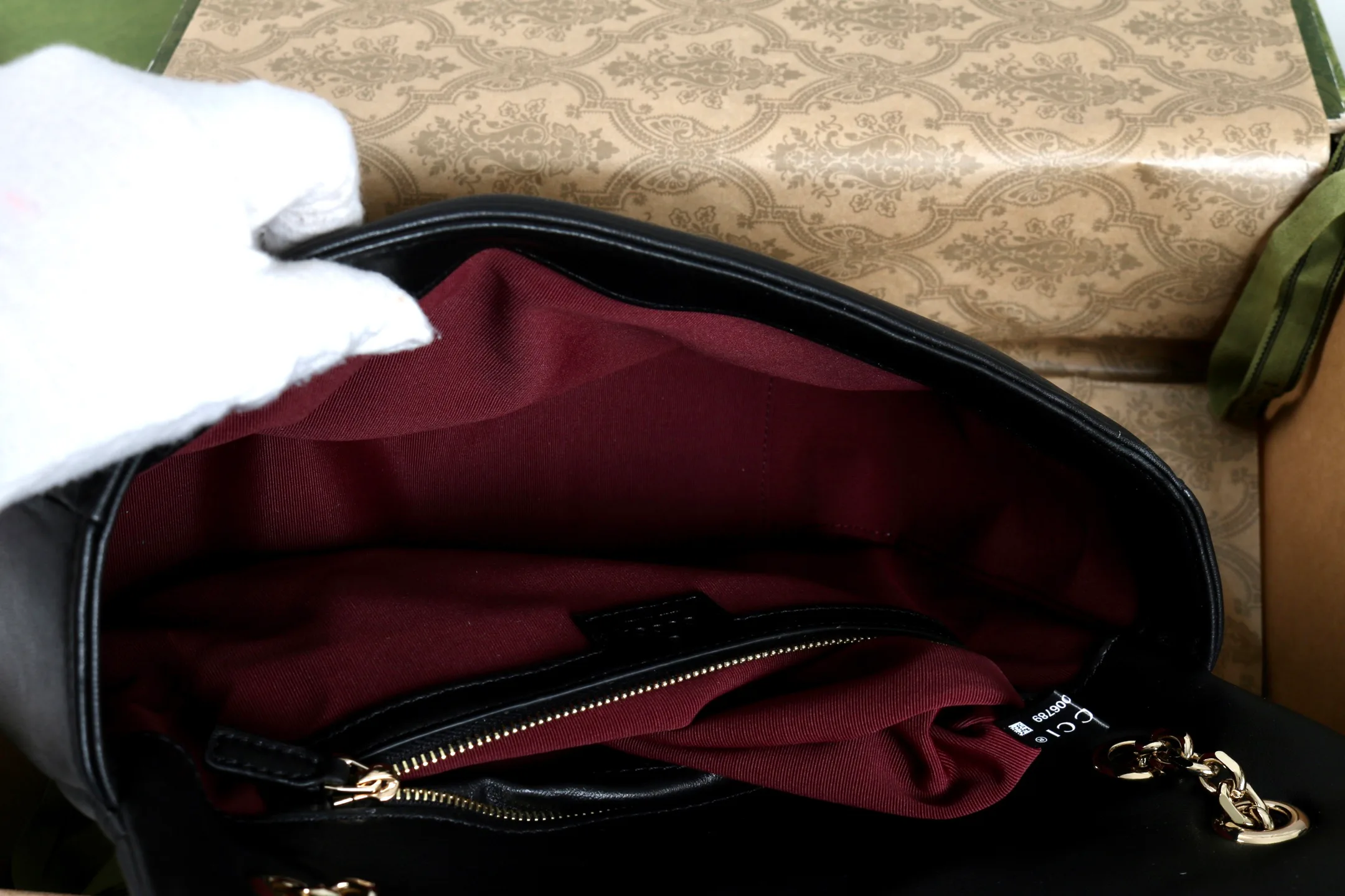 Классические Сумки Женские Gucci 18223246