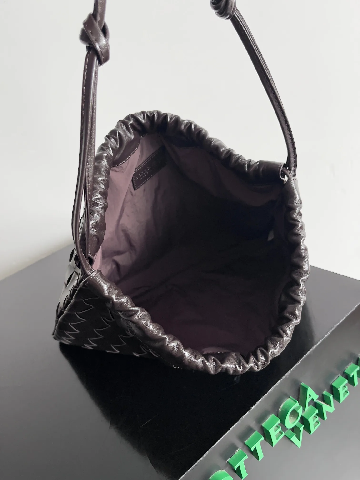 Сумки На Ремне Женские Bottega Veneta 11255476
