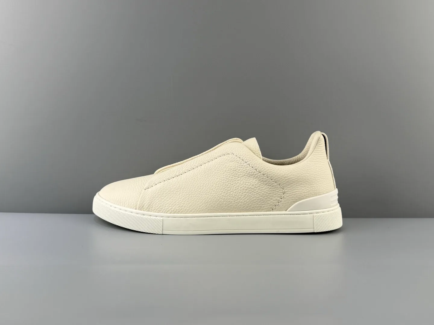 Кроссовки Женские Zegna 18552316