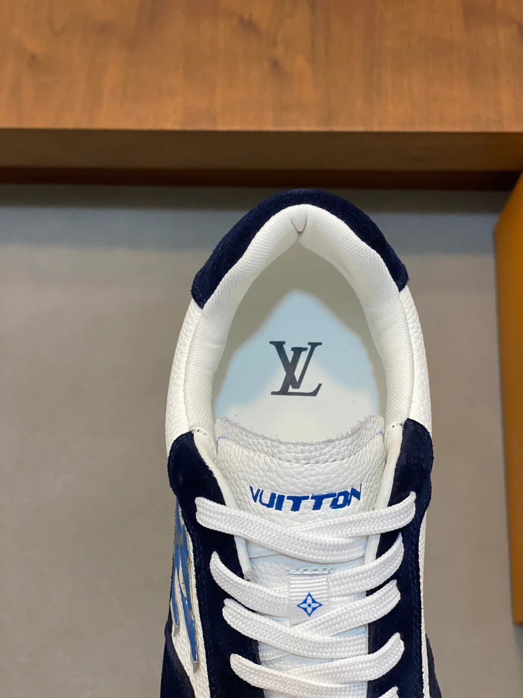 Кроссовки Мужские Louis Vuitton 860717