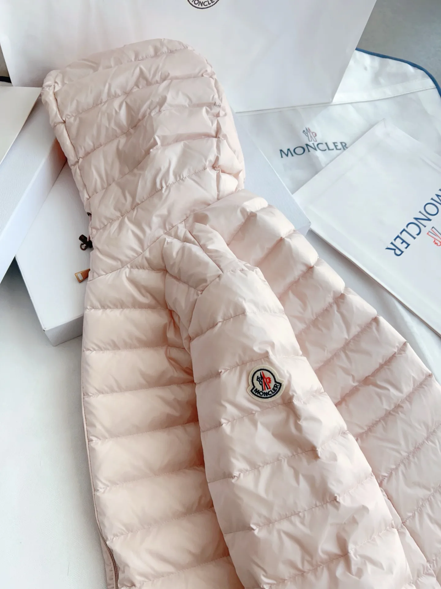 Куртки И Пуховики Женские Moncler 19417523