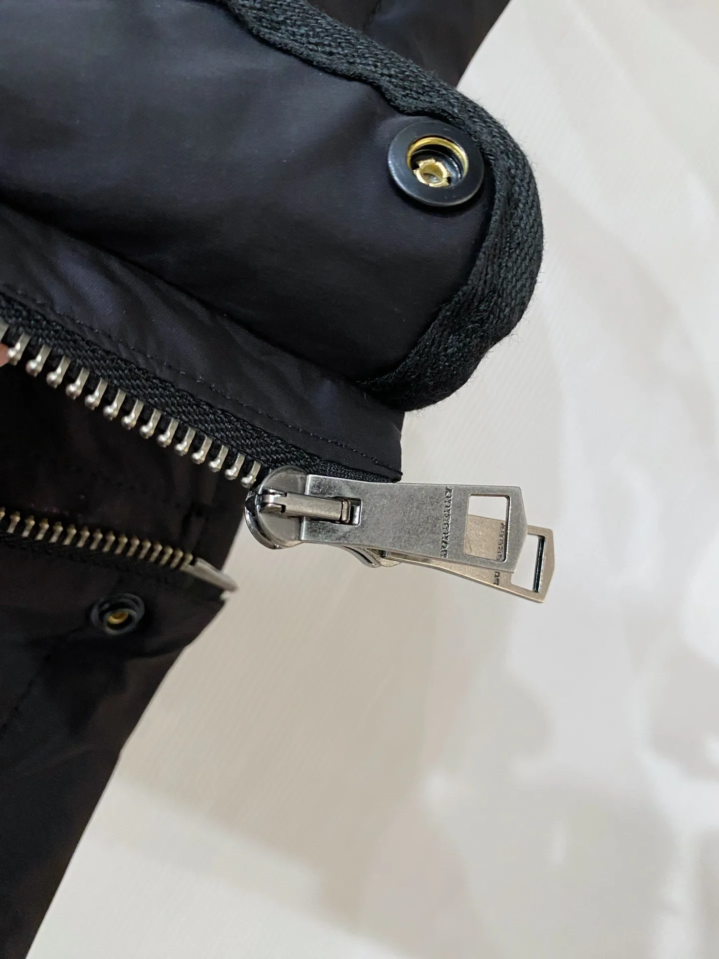 Жилеты Женские Burberry 10271876