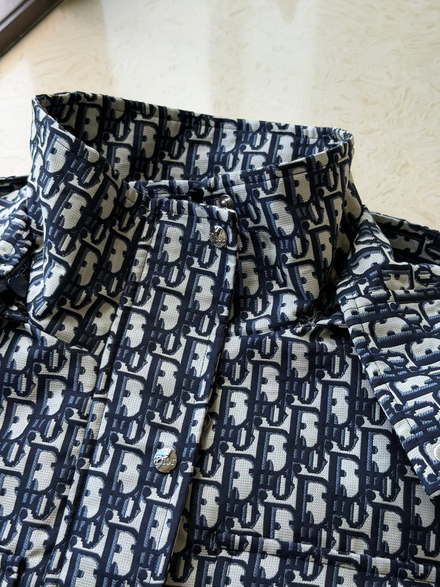 Куртки И Пуховики Женские Christian Dior 18885469