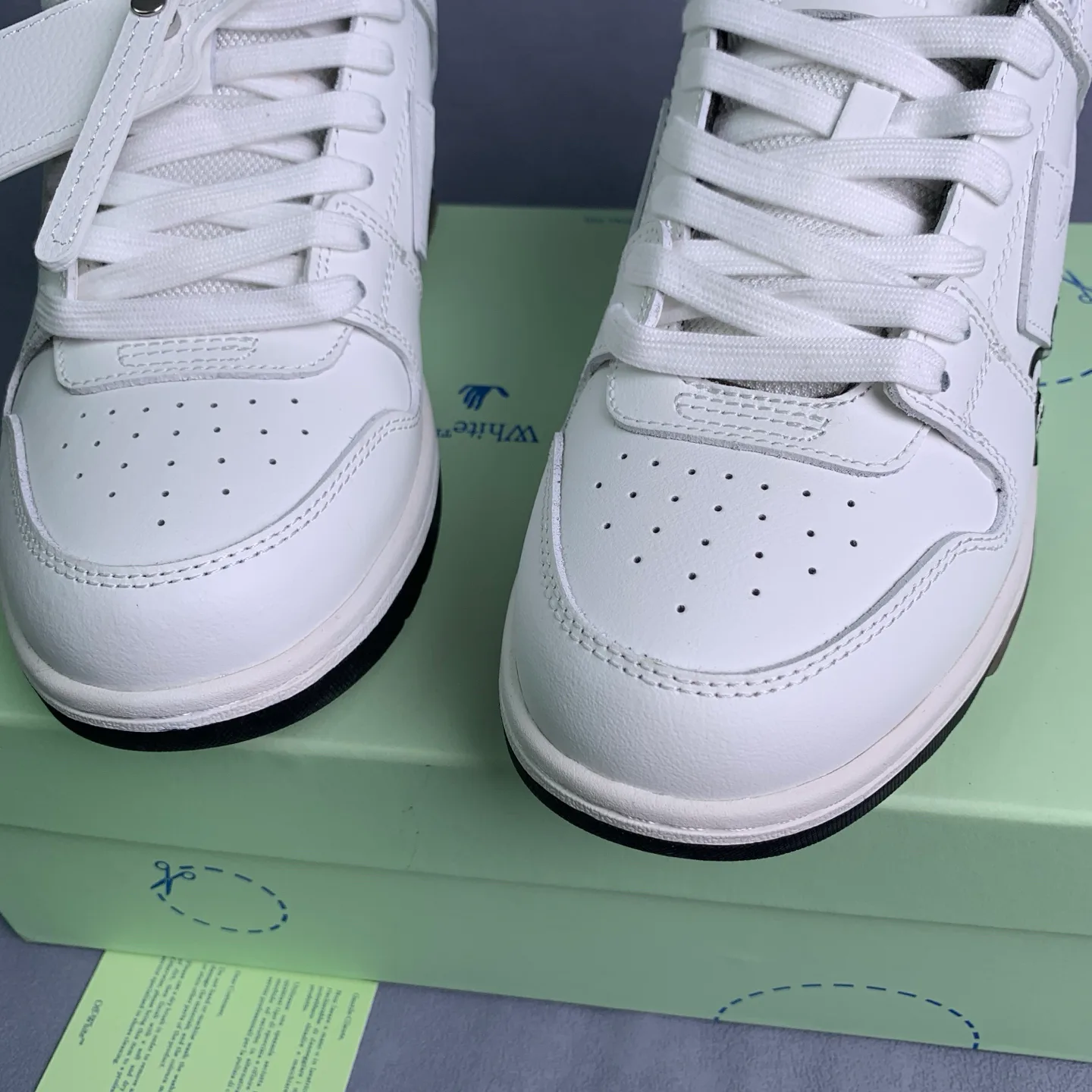 Кроссовки Женские Off-White 17776389