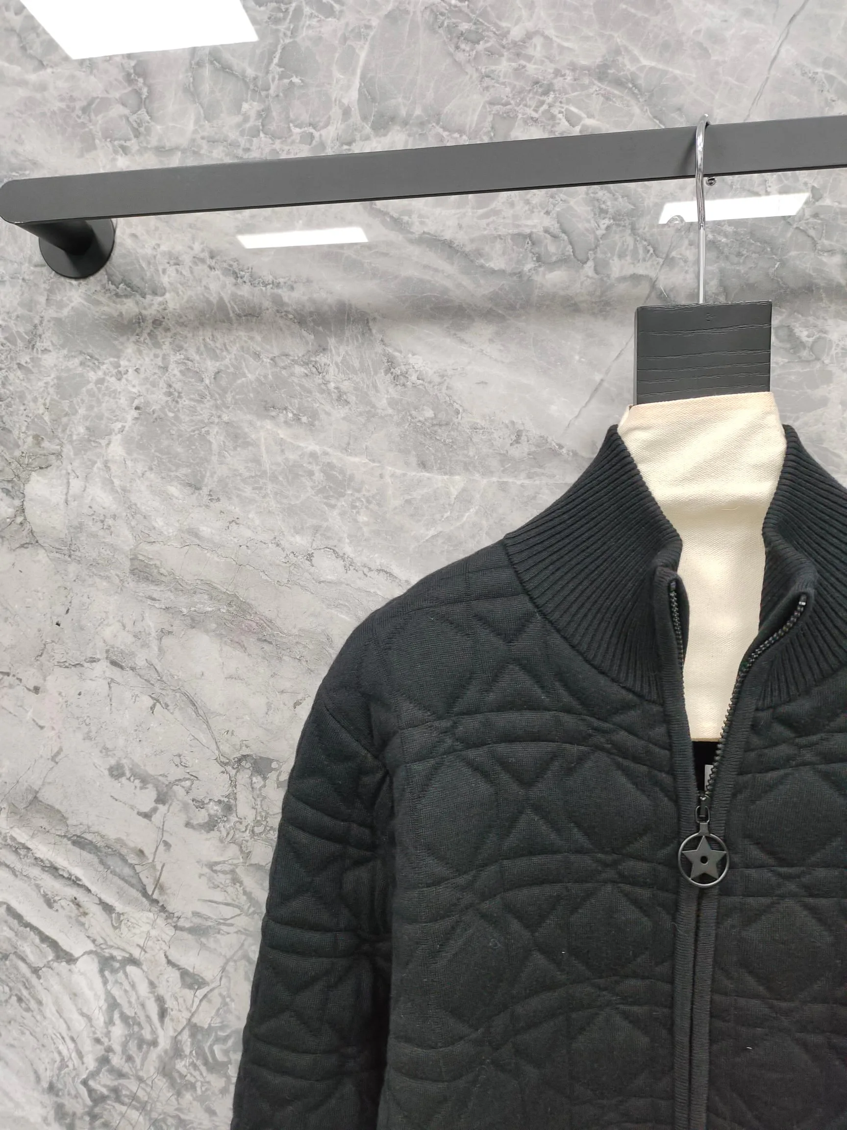 Куртки И Пуховики Женские Christian Dior 17914064
