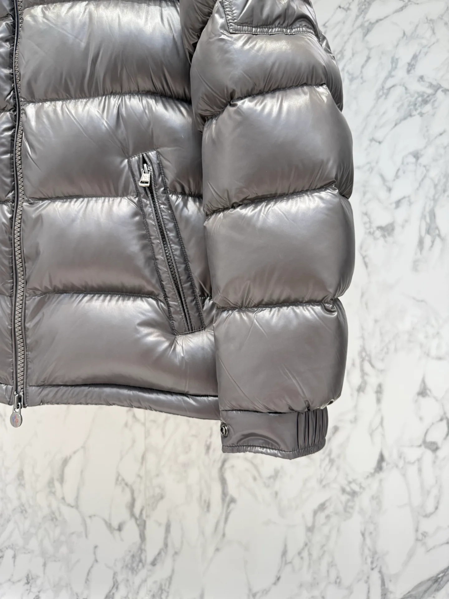 Куртки И Пуховики Мужские Moncler 17919915