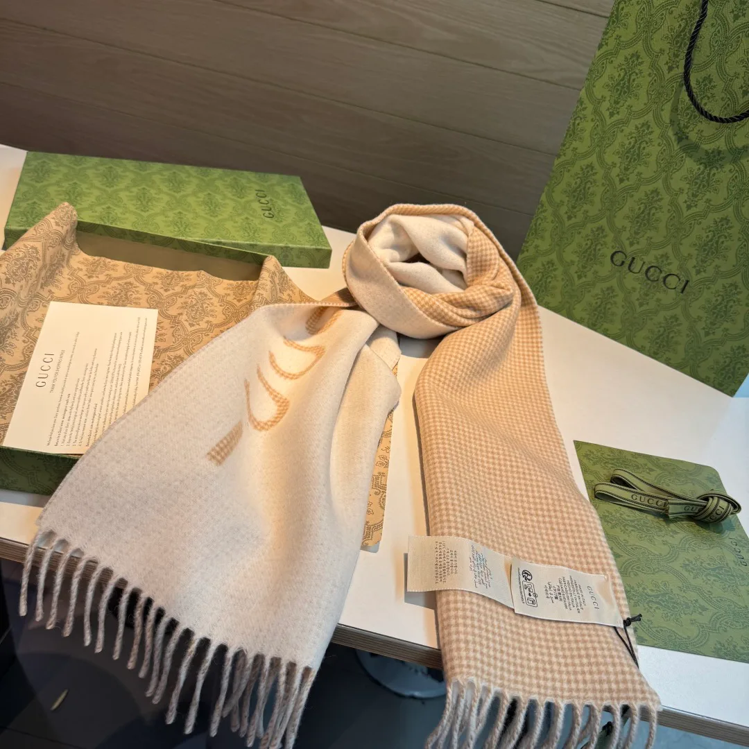 Шарфы Gucci 262395