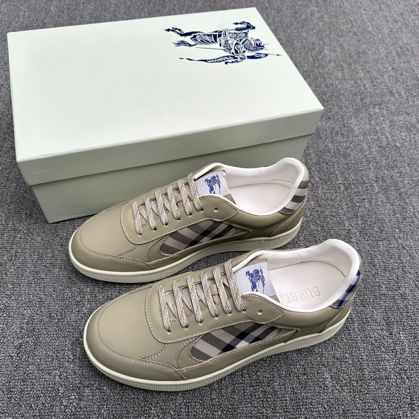 Кроссовки Мужские Burberry 425246