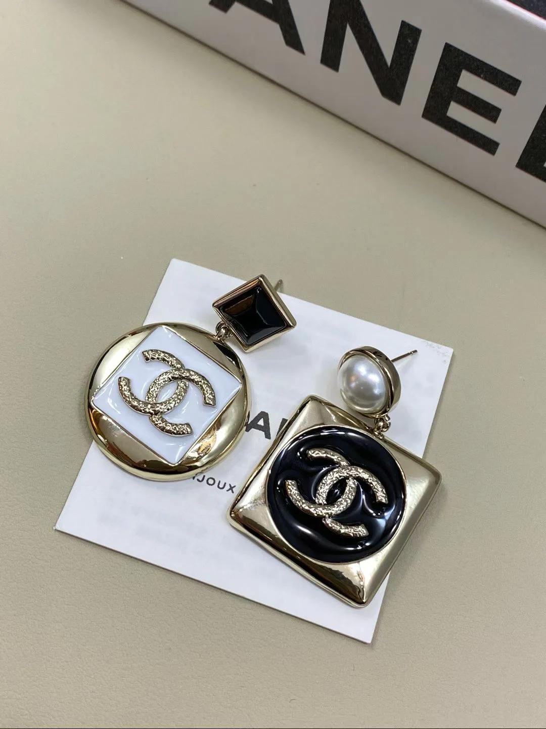 Бижутерия Chanel 817700