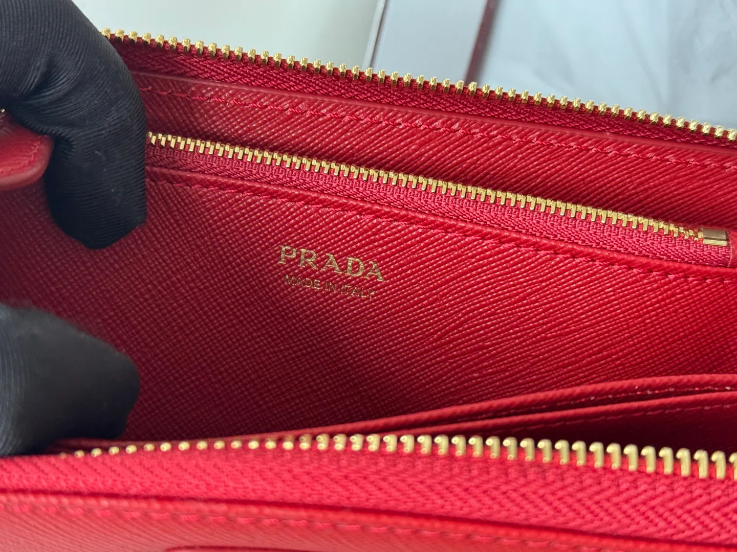 Клатчи Женские Prada 17999870