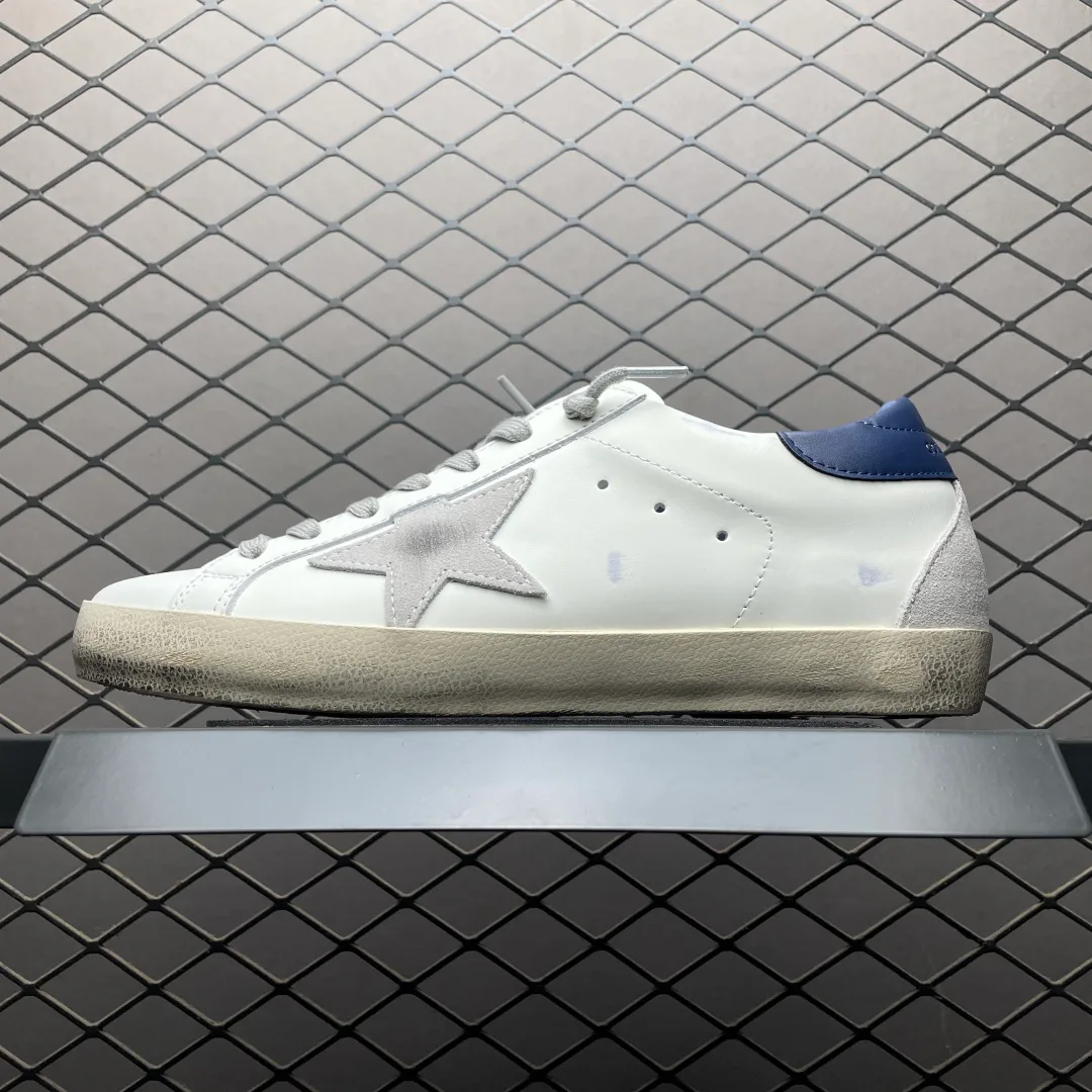 Кроссовки Женские Golden Goose 16983450