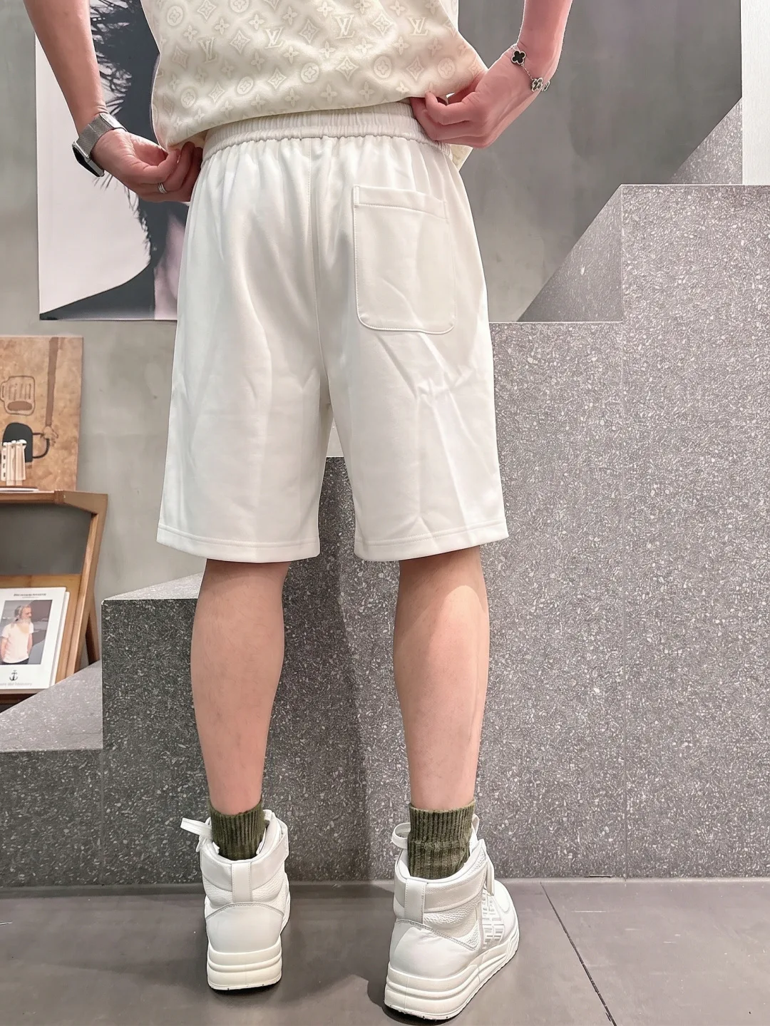 Шорты Мужские Louis Vuitton 18246590