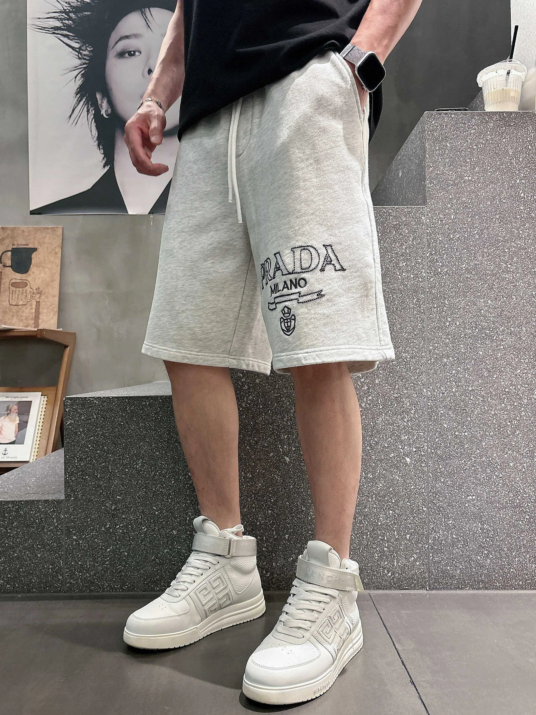 Шорты Мужские Prada 17468337