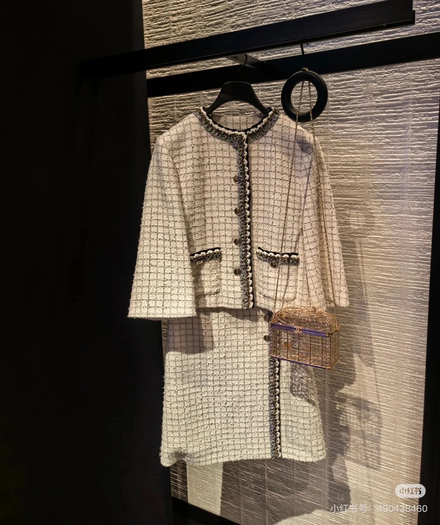 Куртки И Пуховики Женские Chanel 34334