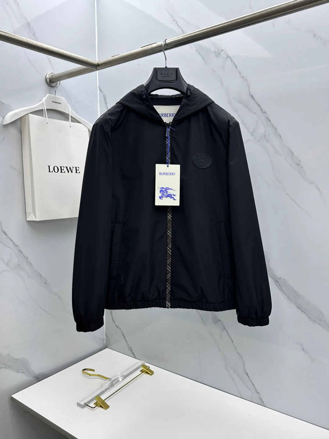 Куртки И Пуховики Мужские Burberry 18246801