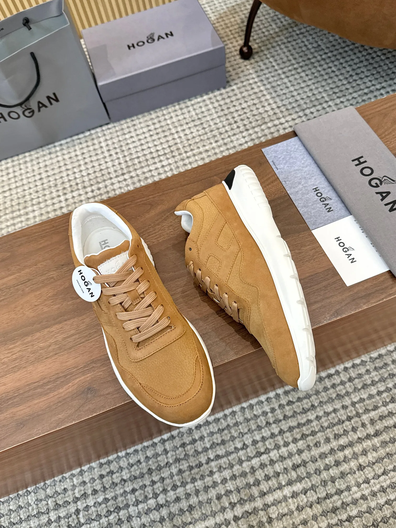 Кроссовки Женские Hogan 12835351