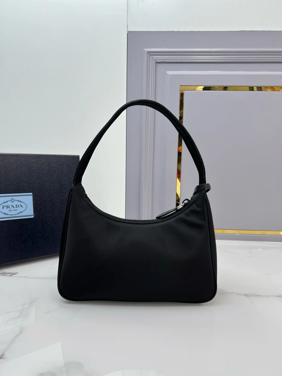 Классические Сумки Женские Prada 29106