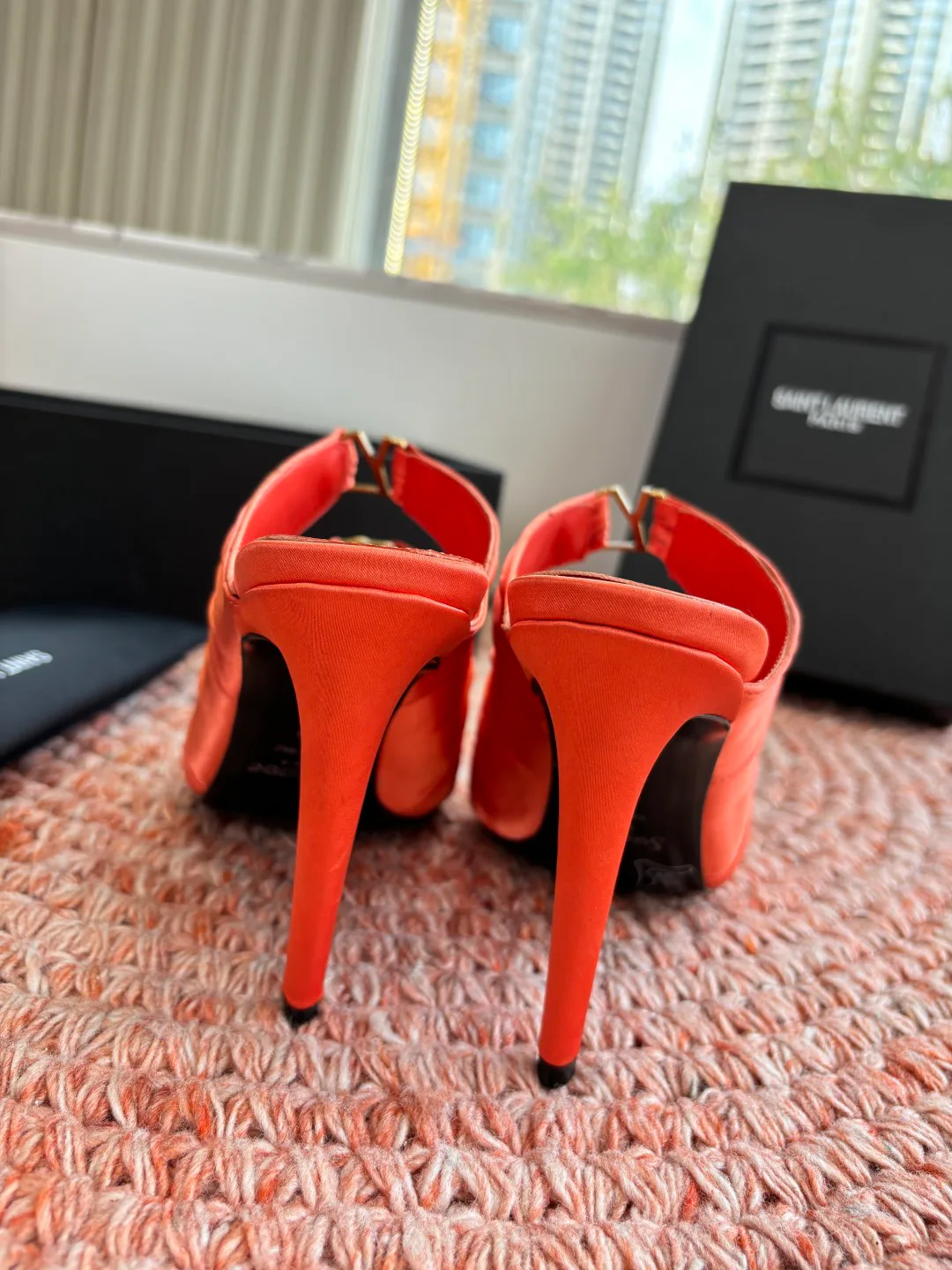 Босоножки Женские Saint Laurent 10211618