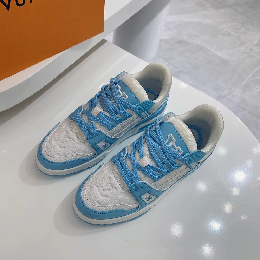 Кроссовки Женские Louis Vuitton 11707368