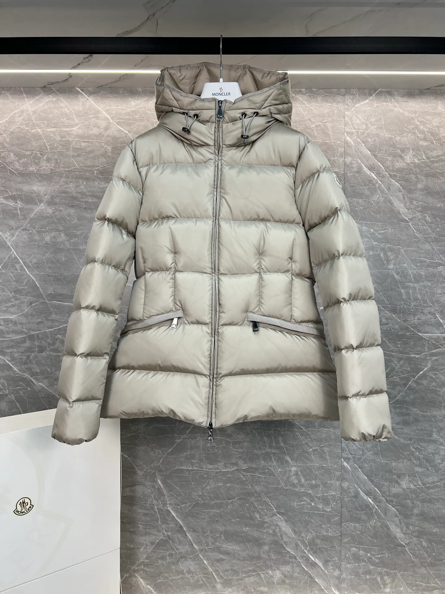Куртки И Пуховики Женские Moncler 901414