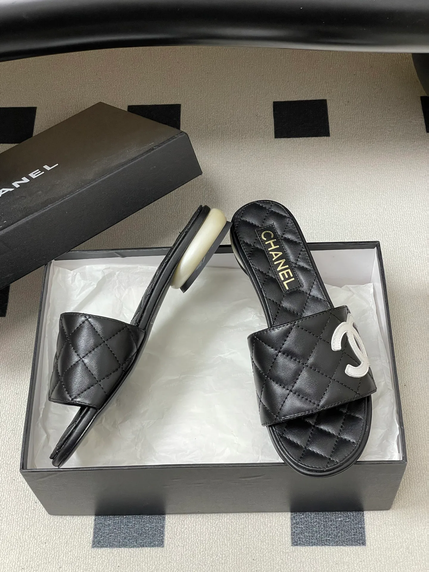 Босоножки Женские Chanel 10993895