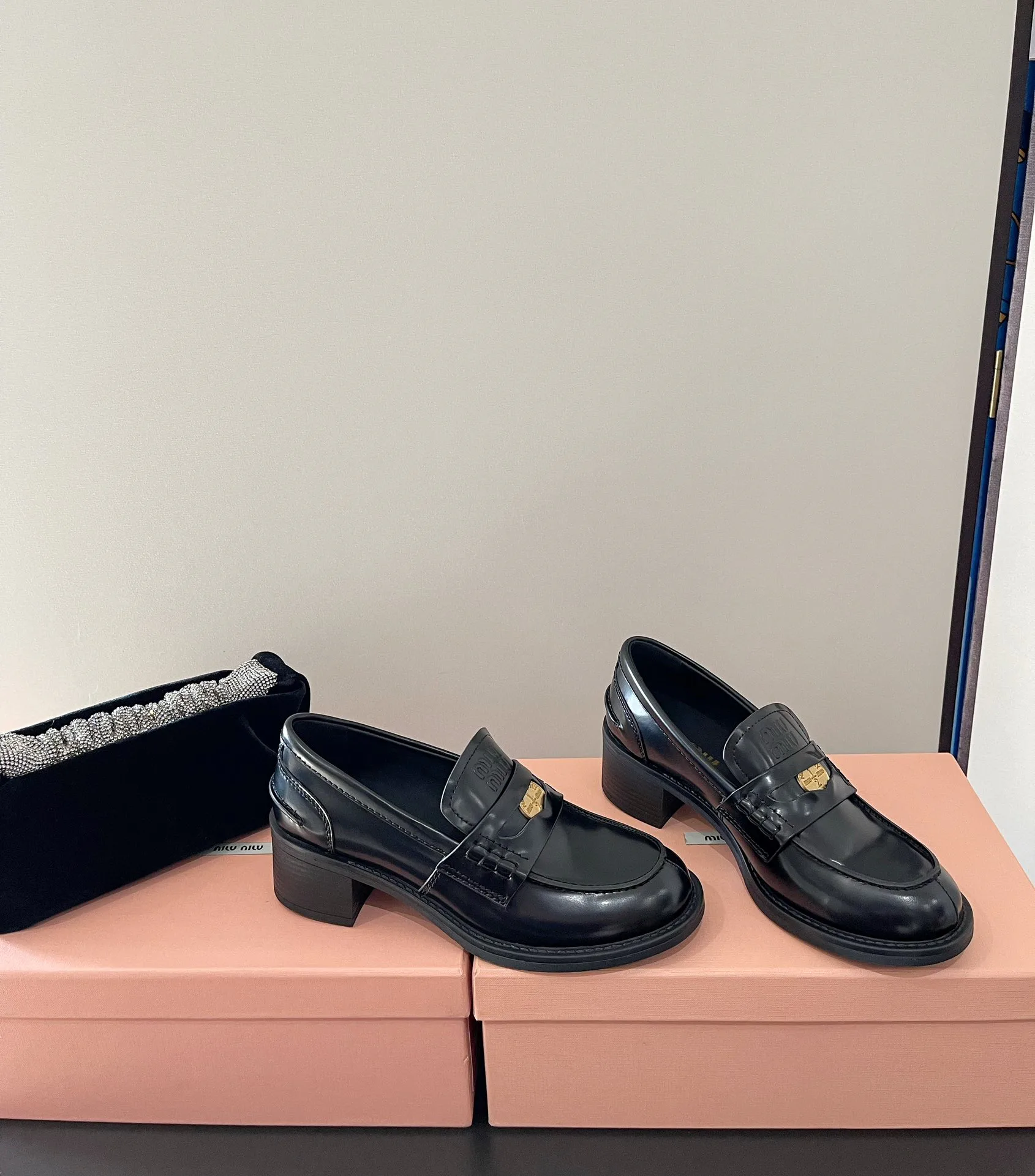 Лоферы Женские Miu Miu 393151