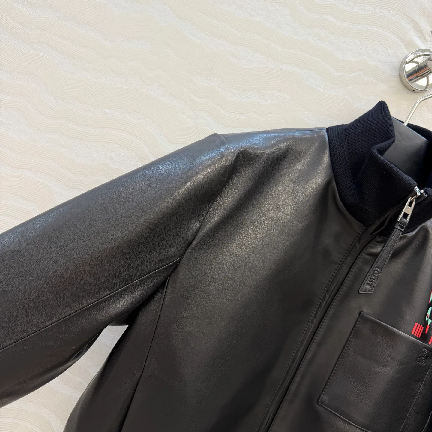 Кожаные Куртки И Дублёнки Женские Loewe 1407777