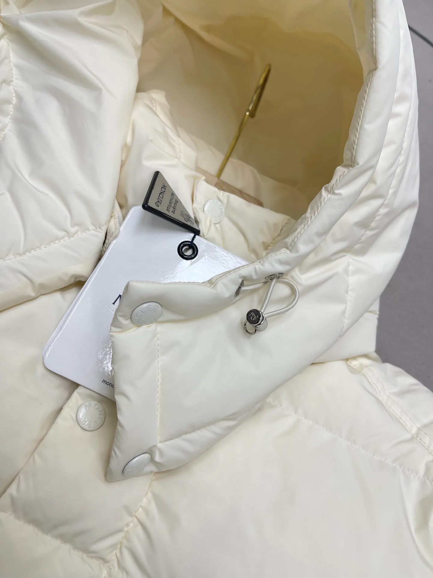 Куртки И Пуховики Женские Moncler 5379383