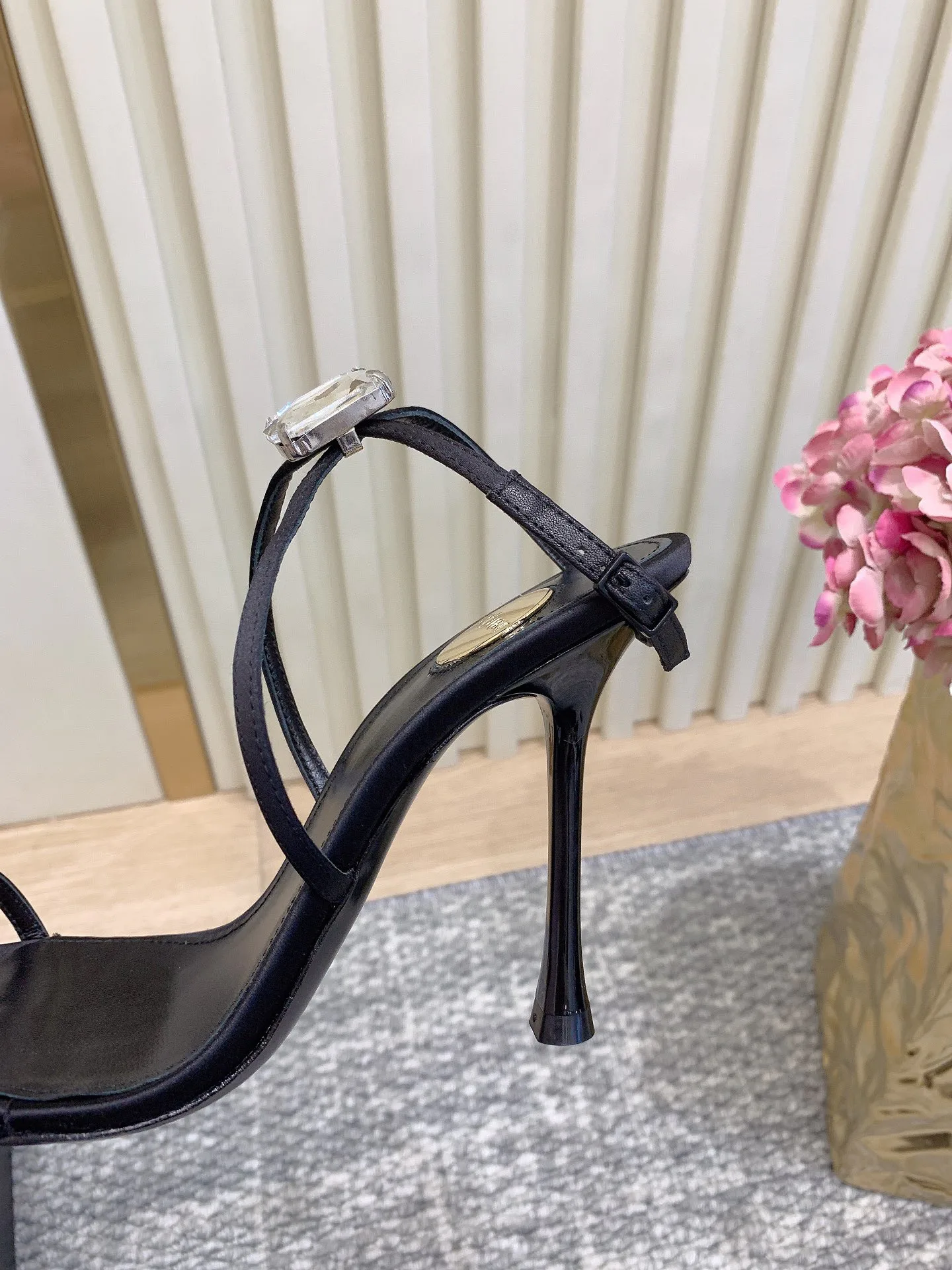 Босоножки Женские Saint Laurent 4511979